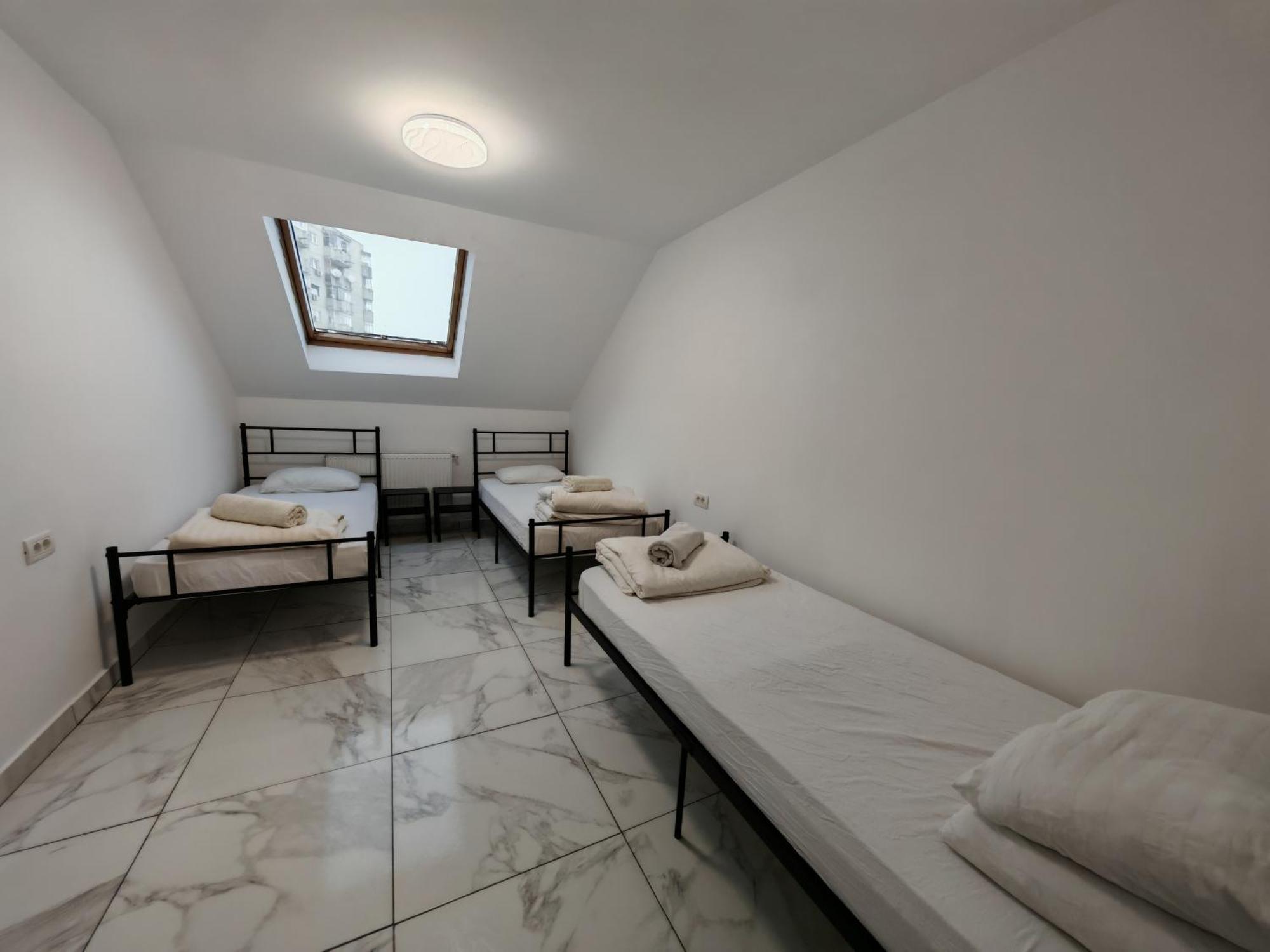 Z Villa Bukarest Exteriör bild