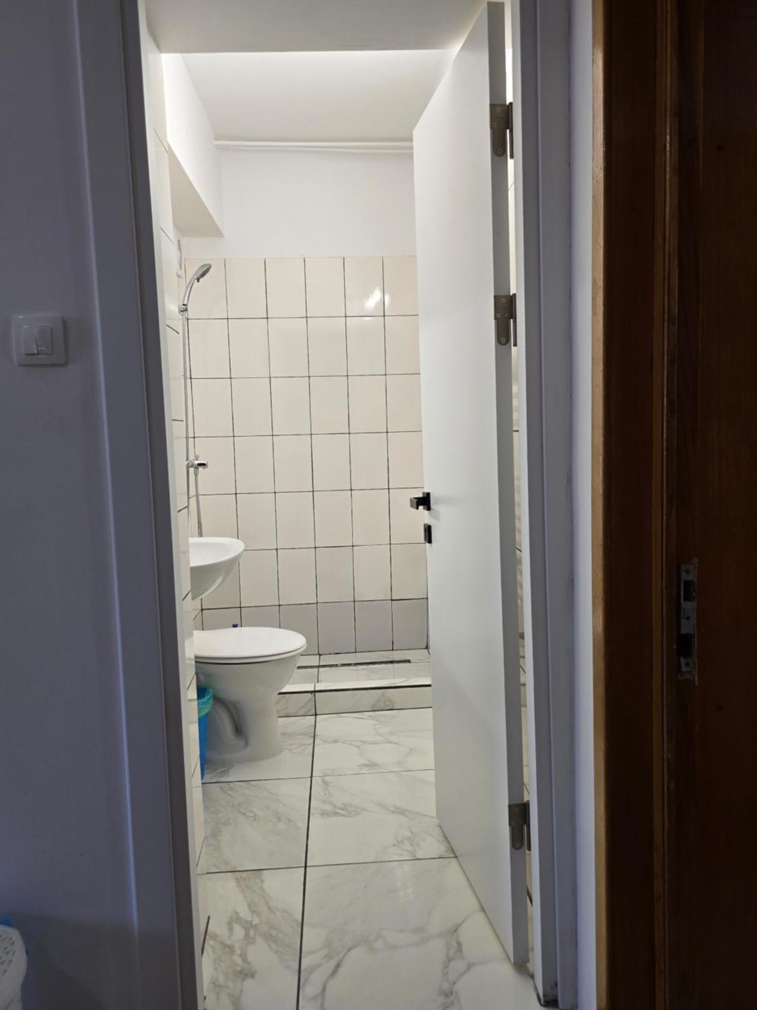 Z Villa Bukarest Exteriör bild