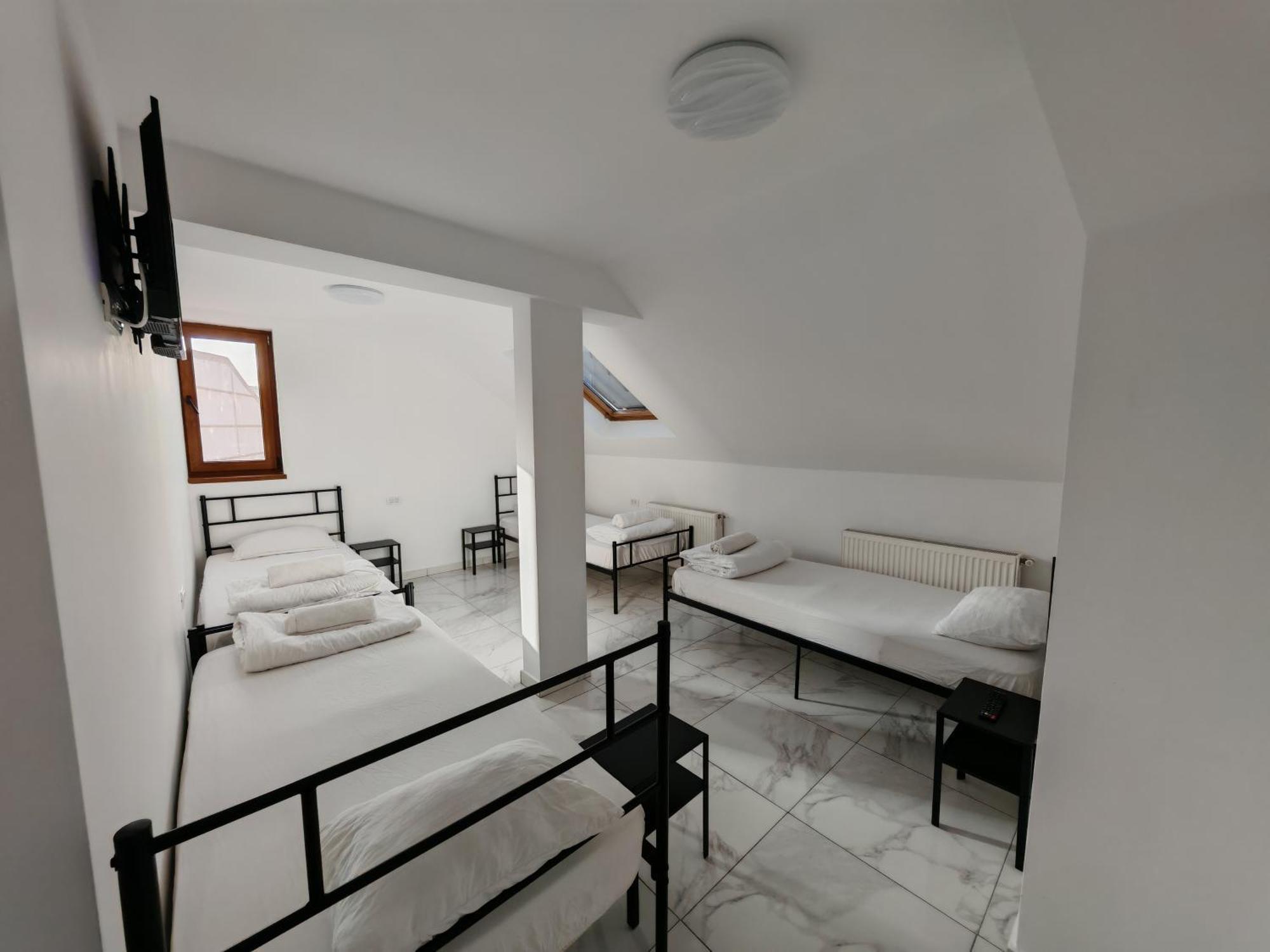 Z Villa Bukarest Exteriör bild
